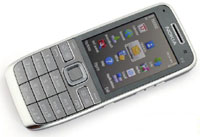 Nokia E52
